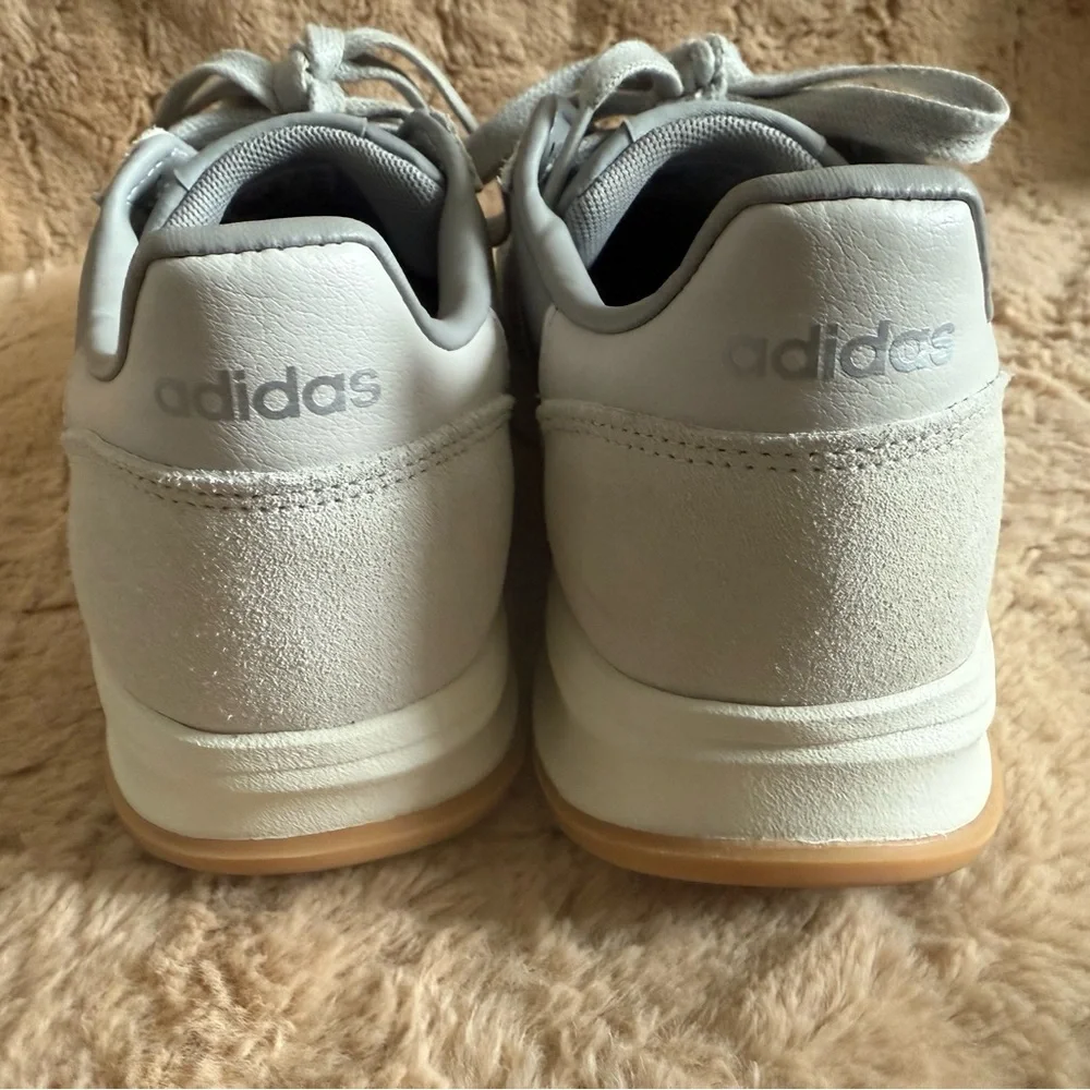 Adidas Run 70s 2.0 Foam Footbed Sneakers Worn Once - Picture 5 of 7